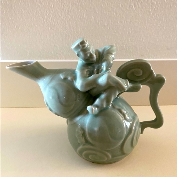 Vintage • Bombay Company • Celadon Tea Pot Monkey - Picture 1 of 9